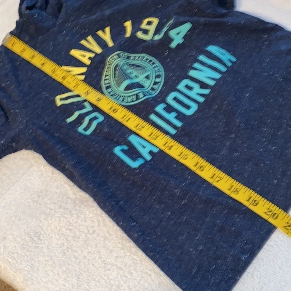 Old Navy T-shirt long sleeve pullover style hoodie size medium 8